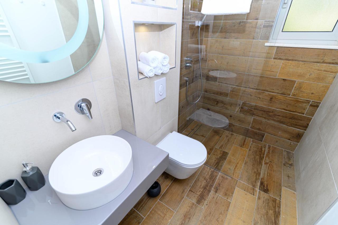 Loni Apartment Trogir Bagian luar foto